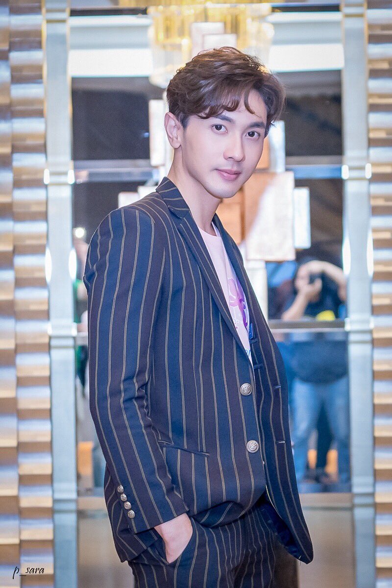 NatthewClub's tweet photo. [Pics] 22.01.19 @nat_thew ร่วมงานแถลงข่าว “PPTV WORLD CLASS TV &amp; MORE” นัทเล่นเรื่อง ‘The Messenger กามเทพผิดคิว’ by p_sara #2 
.
#PPTVHD36 #PPTVDRAMA #PPTVWORLDCLASS #นัททิว #themessengerกามเทพผิดคิว https://t.co/G2R5mJEqp9
