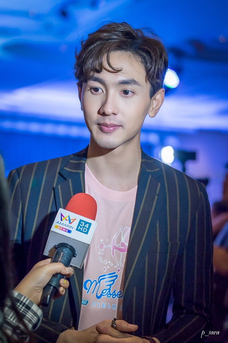 NatthewClub's tweet photo. [Pics] 22.01.19 @nat_thew ร่วมงานแถลงข่าว “PPTV WORLD CLASS TV &amp; MORE” นัทเล่นเรื่อง ‘The Messenger กามเทพผิดคิว’ by p_sara #6 
.
#PPTVHD36 #PPTVDRAMA #PPTVWORLDCLASS #นัททิว #themessengerกามเทพผิดคิว https://t.co/QaeV3TtWOb