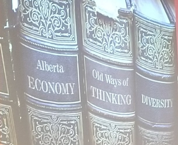 Jeremy_garton's tweet photo. Always a pleasure to hear @ABeconomist Todd Hirsch provide insight into the future of the Alberta economy. Slow growth means that we must diversify not only our industries, but ourselves as well! Thanks for hosting our @sait students @SCMA_Alberta https://t.co/6HLlgOqYM3