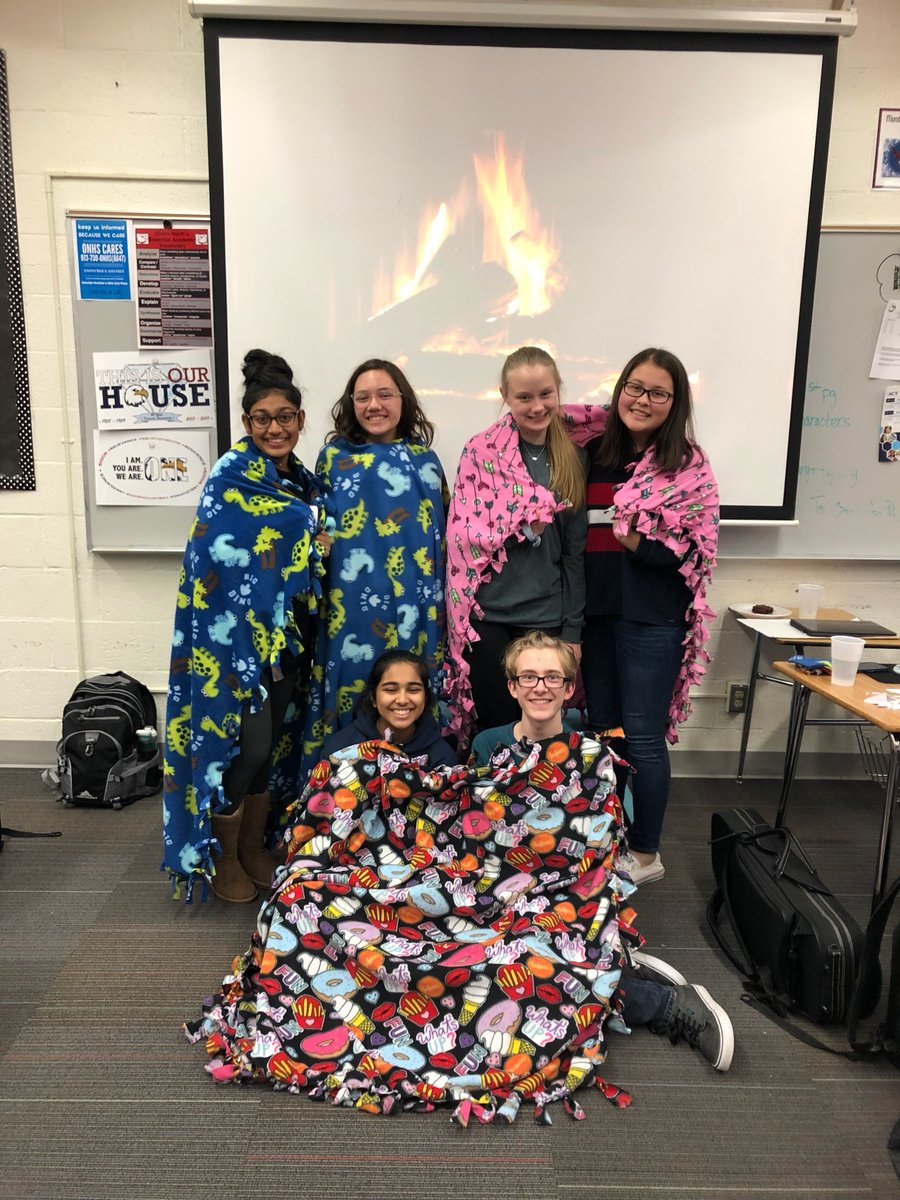 ONEagleService's tweet photo. Eagle Service club is starting out the semester strong after our winter party and break! We have our KAY conference tomorrow and are super excited to share our ideas to make the community a better place 😊 https://t.co/DKZTIiIyBg
