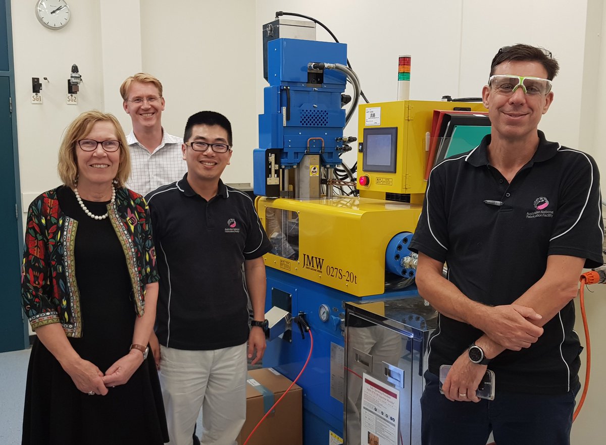 AnffSa's tweet image. We&apos;ve had the privilege of @blameysaunders co-founder &amp;amp;  ANFF board member Dr Elaine Saunders @hearingselfhelp visiting today. Elaine has toured @AnffSa facilities at @UniSAFII Mawson Lakes campus &amp;amp; met our team who deliver our world-class capabilities. Thanks @ColinJamesHALL