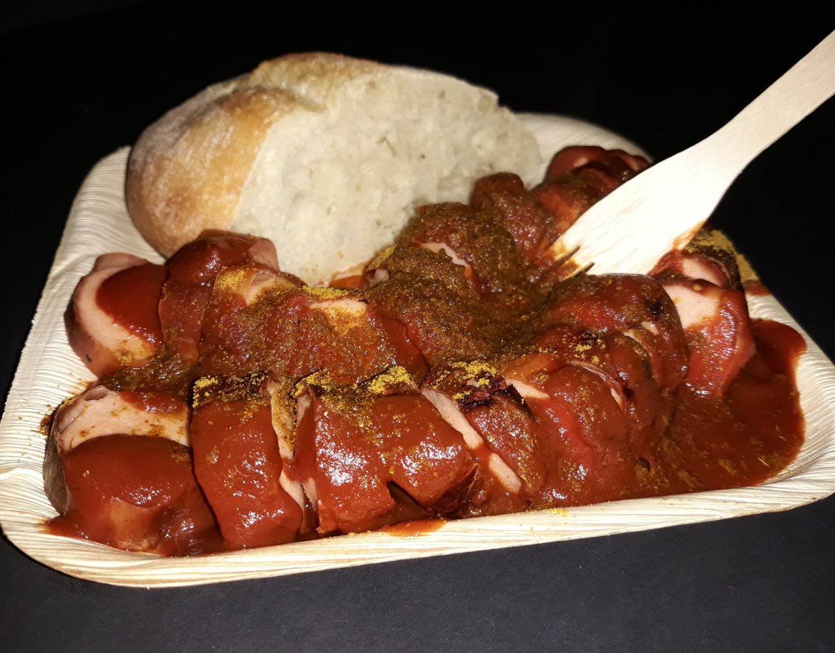 Outlaw_Taste's tweet photo. #currywurst #homemade immer wieder ein Genuss https://t.co/wgZHBl7mzE
