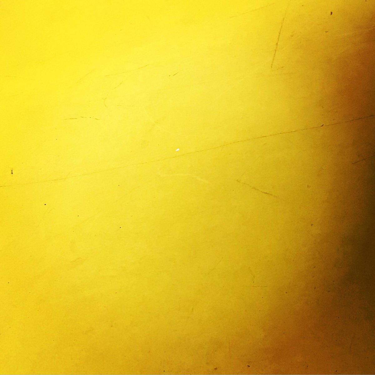 ArtyPhoenix's tweet photo. What if the ocean was yellow. https://t.co/hvRG8N60gJ
