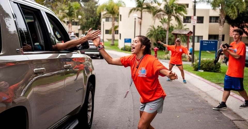 PeppGraphic's tweet photo. ATTENTION #SpringAdmits Have no fear! We have five tips to help make your @pepperdine transition easier than ever before! Got any other #tips? Let us know by commenting below! https://t.co/POcsVmYu7P https://t.co/ilhbjVFgA6