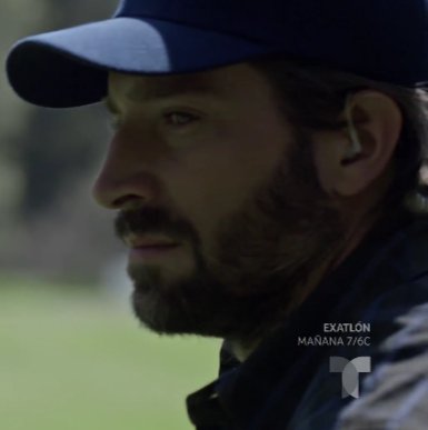 ChocarroARG's tweet image. #Fotos #Capítulo66 #SraAcero5 Cerquita de #Vicenta Nuestro #Alberto @DavidChocarro Protegiéndola en todo! #6