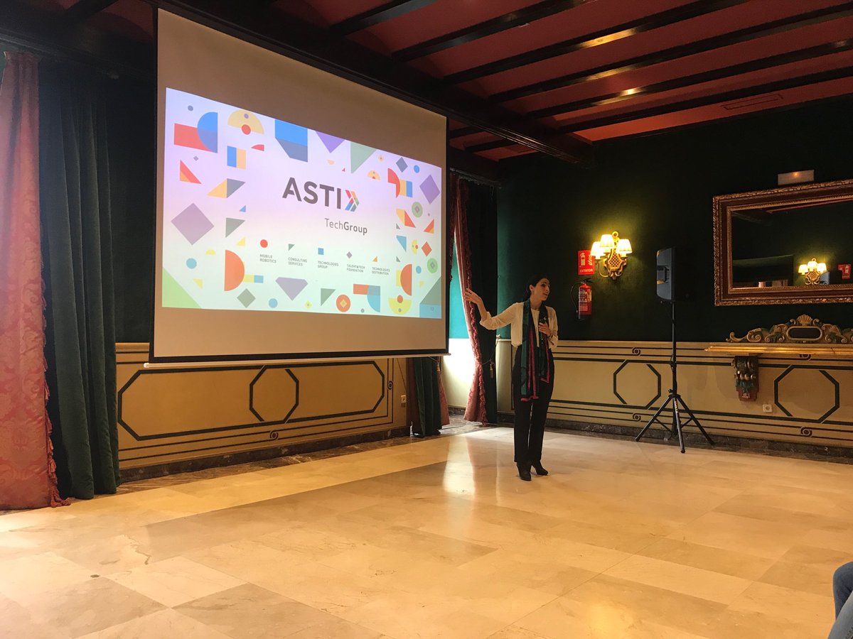 Hoy disfrutamos de la compañía de ⁦<a href="/PagoCarraovejas/">Pago de Carraovejas</a>⁩ y todo su equipo en una jornada muy especial. Tras una visita a nuestras instalaciones, ⁦<a href="/veronicapascboe/">Veronica Pascual Boe</a>⁩ comparte la historia de crecimiento de ⁦<a href="/ASTITechGroup/">ASTITechGroup</a>⁩ #somosTerruño