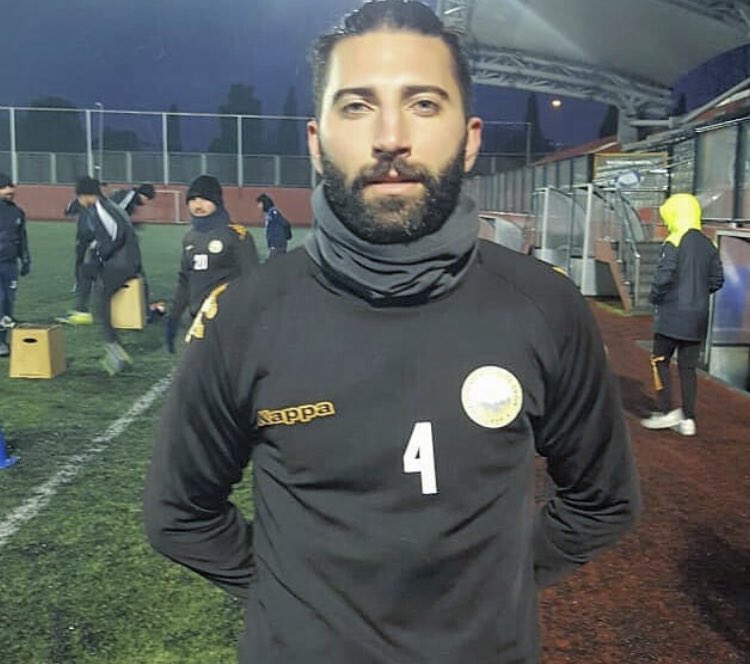 Avcılar Belediyespor’un stoperi 1995 doğumlu Burak Kanar ile sözleşme imzalanmıştır.
Yeşil-Sarı formamız altında başarılar diliyoruz... 🔰