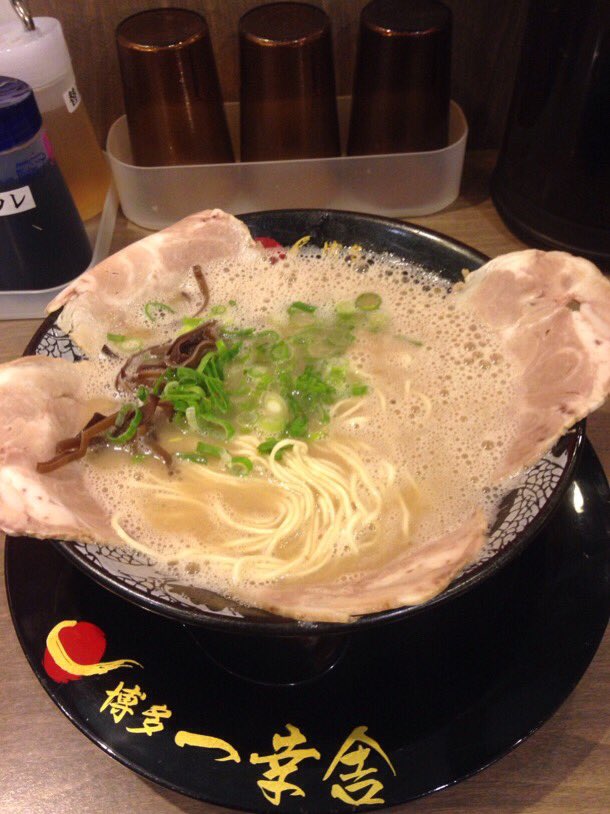 移動中もテストトラブルが続々起きてメール着信が豪雨のように降ってきた挙句ホテルで まっちのイラスト