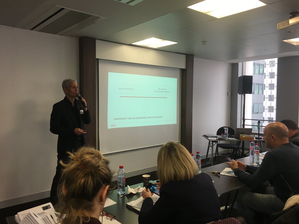 Embarquer un réseau coopératif : équilibrer les moments présentiels et les outils de communication @federationFCA #conferenceFCA