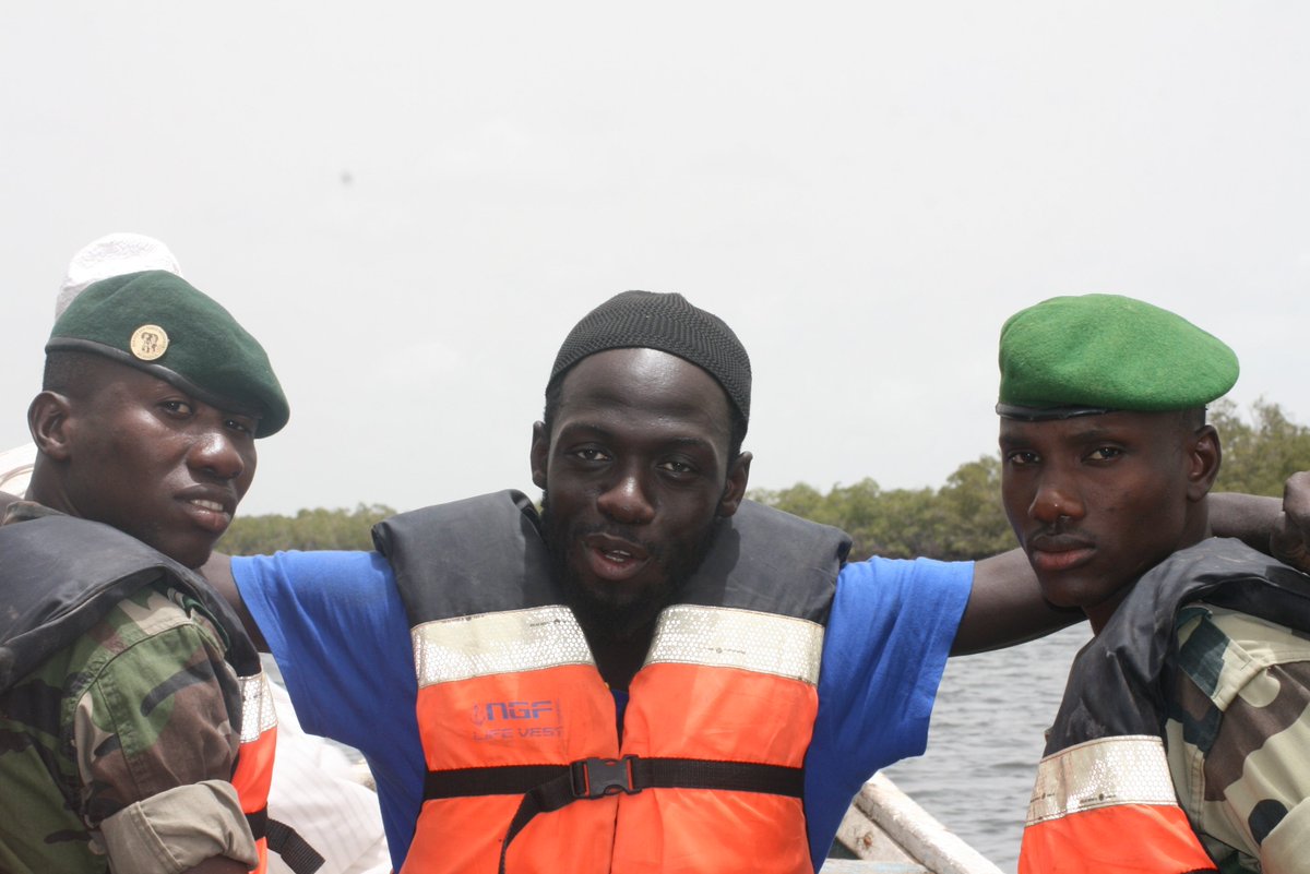 YPMGambia's tweet photo. Peace and security is vital and  essential pillar towards national development of any nation, flanked by two gallant soldiers at the island of Sippo in ds région de #Tambacounda 🇸🇳 #Sénégal  @SharonWardleFCO https://t.co/TOmjhO8f1A