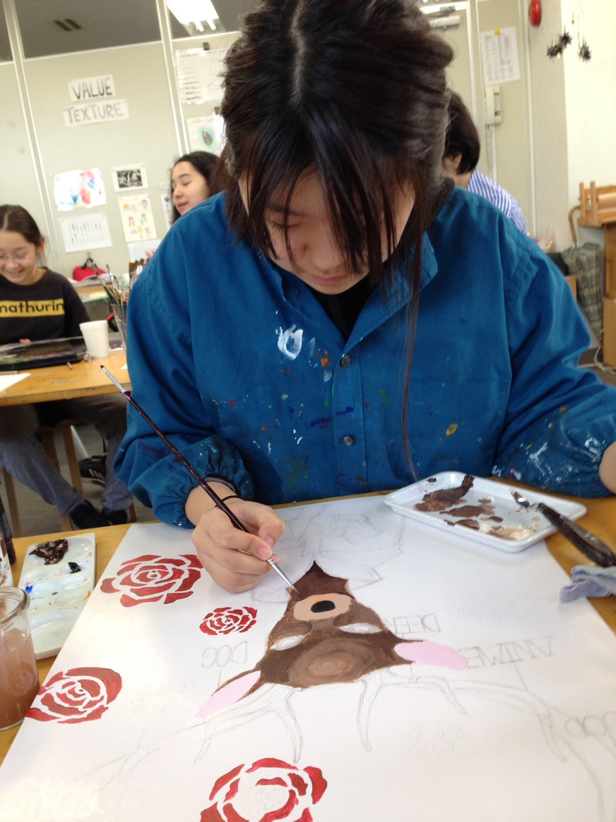 MSTokyoArt's tweet photo. Middle school busy with their art project. #MSTart #MSTimagination https://t.co/EoAancidUx