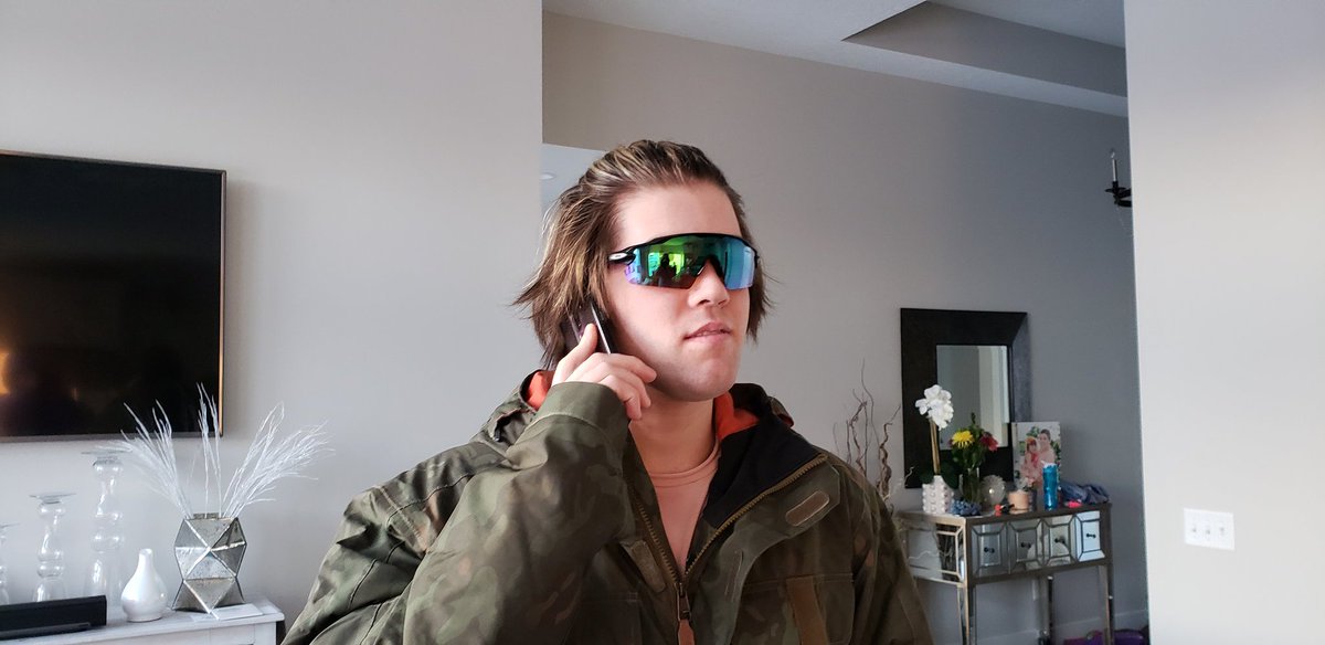 Waterboyy_____'s tweet photo. Uhh I don't really know what to think of this... https://t.co/OyYGrfdxOE