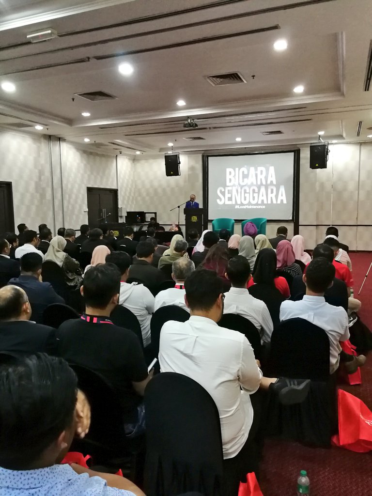 Petang ini. Dato' Sri <a href="/RoslanMdTaha/">Roslan Md Taha</a> KPKR berucap Di program Bicara Senggara dihadapan Pengiat industri Aset &amp; Fasiliti Negara.

#iLoveMaintenance