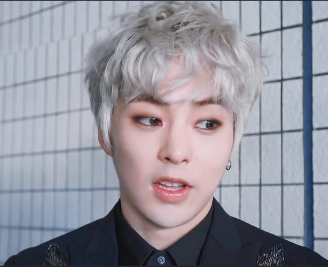 nyxiu326's tweet photo. Minseok is freakishly super pretty it’s so unreal like wtf https://t.co/MmOabNFxNL