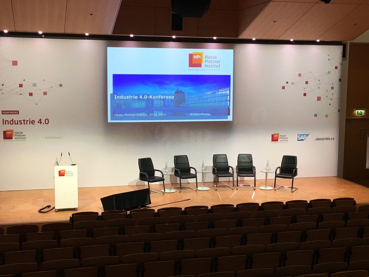 HPI_DE's tweet image. Noch ist der Raum leer, aber gleich geht es los mit unserer Industrie-4.0 Konferenz. Folgen Sie uns unter #i40konferenz oder im Livestream auf #teleTASK: tele-task.de/series/1247/
