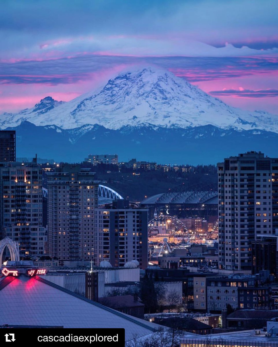 viewsuniq's tweet photo. Seattle ...
If you like this shot 👉follow us on instagram.
https://t.co/ea0aIWg4Mt 
.
.
.
#Seattle #Washington #magicview #viewsuniq #adventure #doyoutravel  #reiselust https://t.co/8aX4NT1I3o