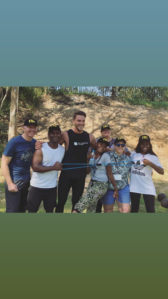 vhmtolo's tweet image. Tired, but still smiling 😊 they don&apos;t call me Happiness for nothing 🤗
Morning workout with @Lee_Thompson_ 
#TeamYankies/ Yellow team
#MnetCaseFile 
@MNet