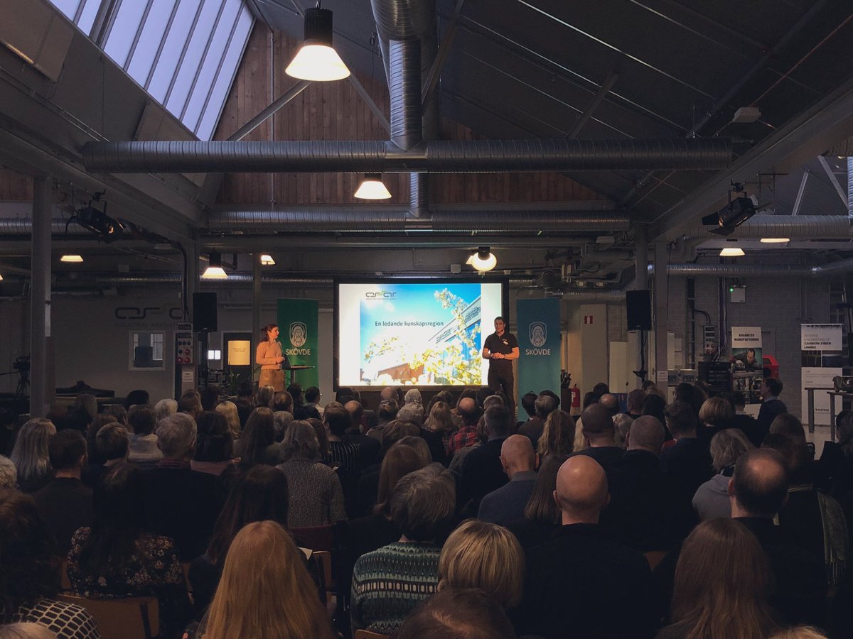 Fullt hus i <a href="/assarinnovation/">ASSAR</a> idag! <a href="/tobias_bjorck/">Tobias Björck</a> välkomnar och inspirerar! 😃