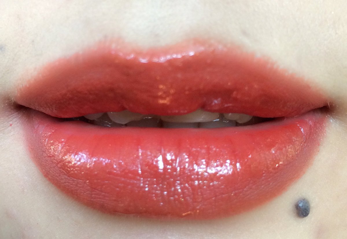 kris_mby's tweet photo. อหหหหหห ไม่อยากจะพูดเยอะดูเอาเองว่าปั๊วะขนาดไหนนน 3ce slim velvet lip color #fluffyred #simplestay + Fenty beauty gloss bomb #fentyglow นางเอกก็คือนางกลอสของแม่ริริอะ ทาทับไรก็สวยไปหมดดด ปากนุสวยน่าจุ๊บไปเลย ซื้อออ!! #ไว้รีวิวห้ามขายของโว้ยย https://t.co/MClUjW8hOj