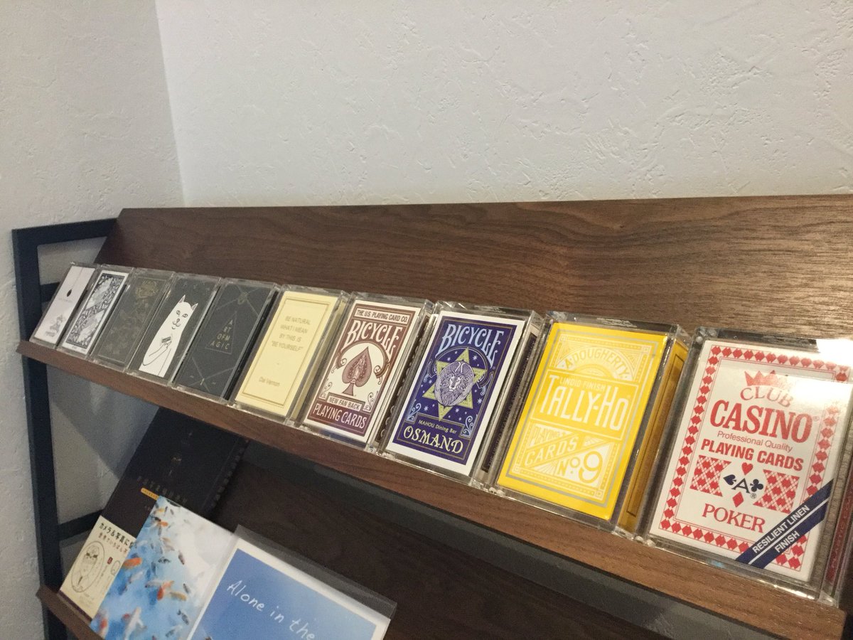 店内ディスプレイのトランプを増やしてみました。 特にレアなデックは