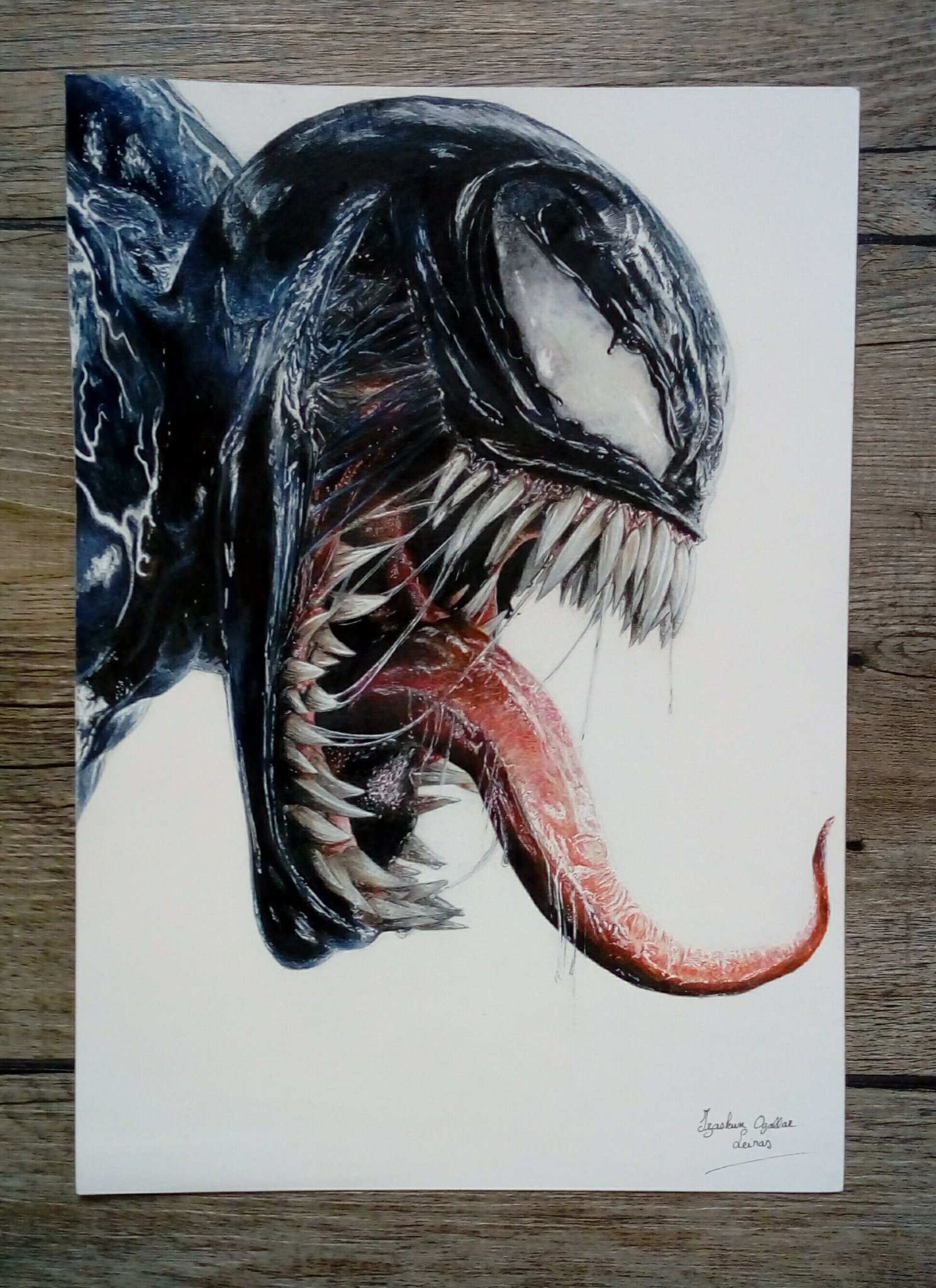 توییتر \ Izaskun Ogallar در توییتر: «Llego tarde lo sé, pero aquí está mi  dibujo de Venom hecho con lápices Faber Castell ! #Venom #artisticshare  #pencilart #Marvel /ChS994RqQi»