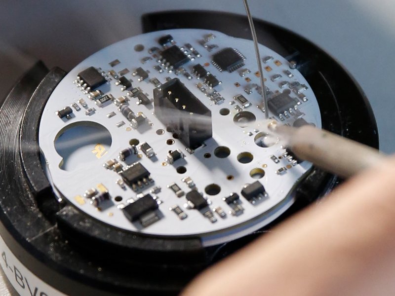 At the beginning of the year, #CAPTRON takes a look at the trends in the electronics industry in 2019.
#Humanmachineinteraction will in future be supplemented by machine learning and the IoT.

Find more about under: bit.ly/CAPTRON-2019-S…