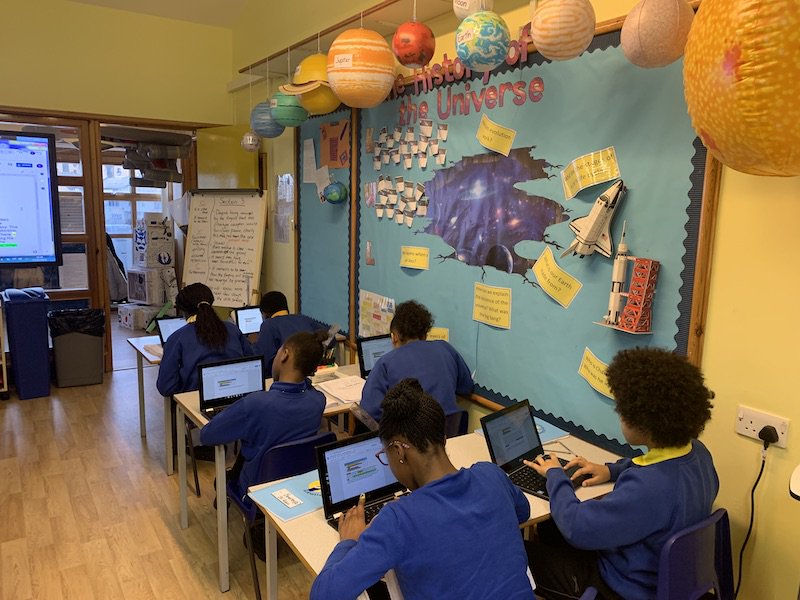 I forbindelse med skolelederkonferansen vår i London har vi besøkt en skole som har klatret fra bunnen til toppen av Storbritannias skoler! Kjell Atle Halvorsen forteller om opplevelsen her. #change2019

facebook.com/larerikt/posts…