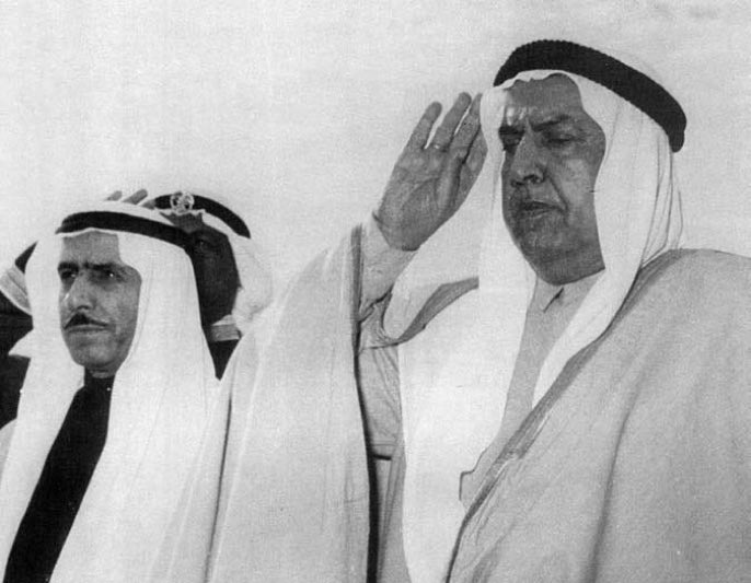 حدث في مثل هذا اليوم من العام 1962: أمير الكويت الشيخ عبدالله السالم يصدر مرسوما أميريا بتعيين وزير الخارجية الشيخ صباح السالم الصباح بالاضافة إلى منصبه نائبا لرئيس مجلس الوزراء.