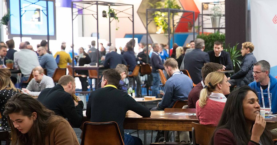 WebwinkelVakdag's tweet image. Wat een topdag hadden we gisteren. De deuren zijn weer open en we gaan van start met een nieuwe dag vol oplossingen en inspiratie. We treffen elkaar op de beursvloer! #wwv19 #ecommerce #inspiratie #retail #marketing #sales #online #webshops #conversie