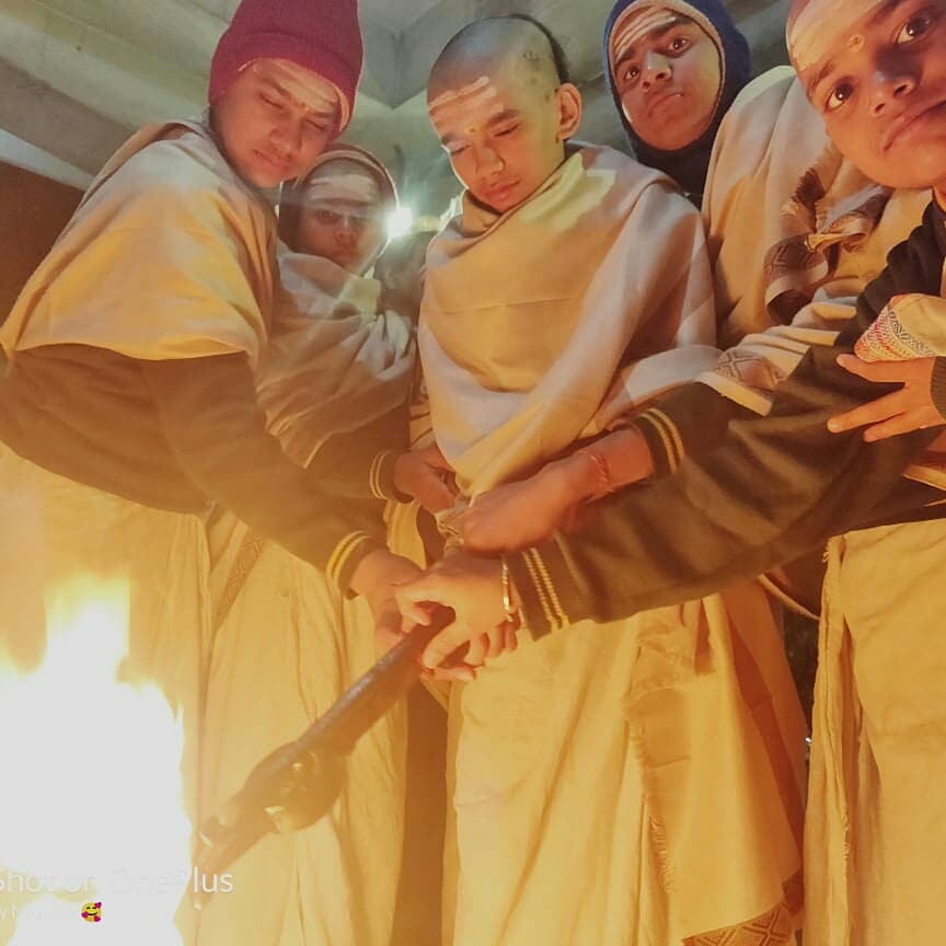 GujaratVDS's tweet photo. Glimpse of the Ayushya homa happened at #Vasad_Ashram
Few days back... https://t.co/OrKhVFmVI9