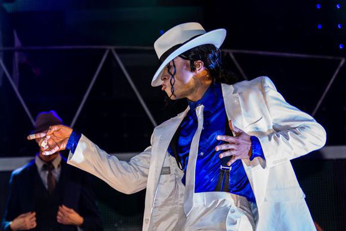 Save up to 34% on tickets and celebrate 10 years of #ThrillerLive in the West End! theatredeals.com/shows/thriller…