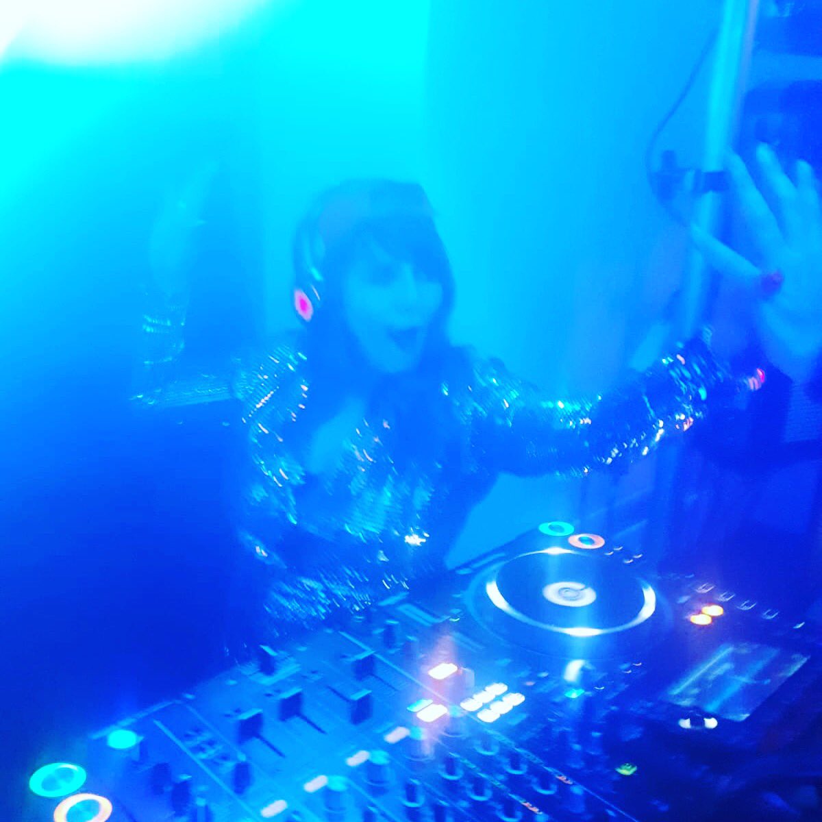 Super Silent Discos tweet media