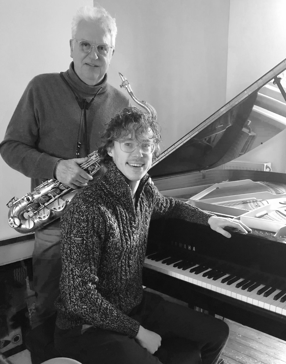 OperaAanDeSchie's tweet photo. Het volgende lunchconcert in de foyer van het @theateradschie #Schiedam is op woensdag 27 februari van 12.15-13.00 met het duo Dick de Graaf &amp; Loran Witteveen. https://t.co/seufPPIfrC