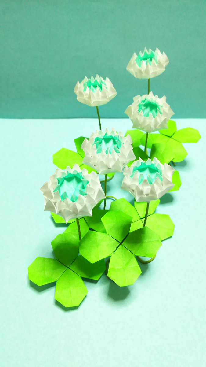 かえる 林弘美さんのシロツメクサ 花言葉は 復讐 ですって 折り紙