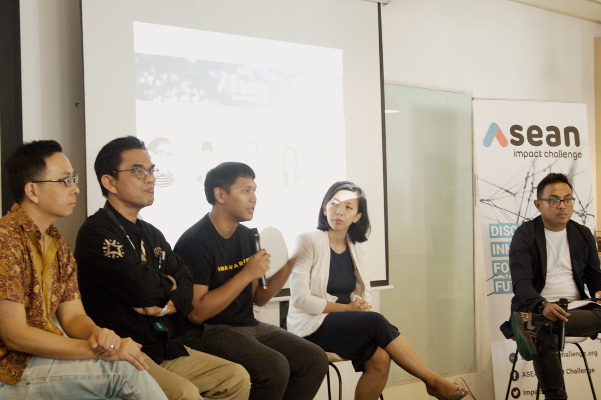 We look forward to continue our effort in bringing together technology companies, such as Grab and Warung Pintar. In 2019, we look forward to catalyse more partnerships that can bring about greater social impact in the region. #ImpactASEAN
