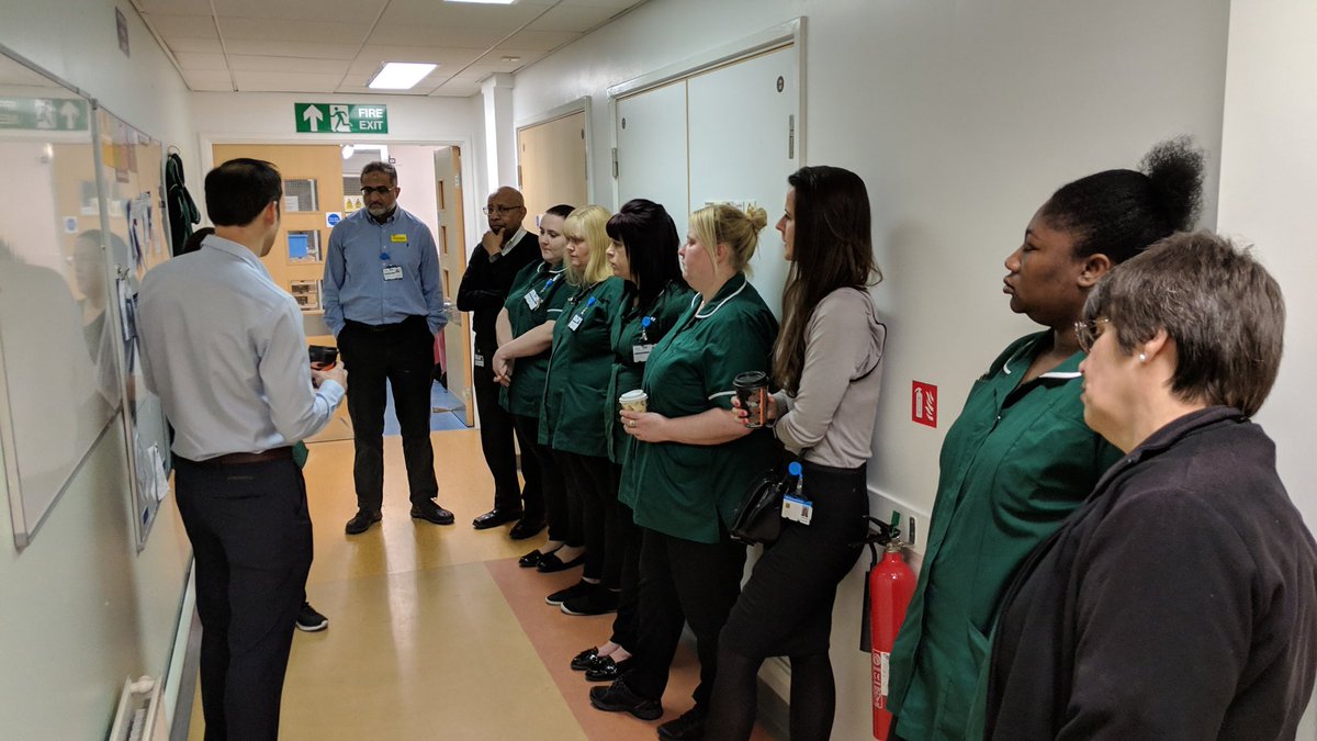 Great to see the whole team come together for the 2nd Aseptic huddle in pharmacy this morning. Motivated and engaged to making improvements in their area. #improvementhuddles 
@JamesDevineNHS <a href="/Medway_NHS_FT/">Medway NHS Foundation Trust</a> <a href="/SimonWan17/">Simon Wan</a> <a href="/4024Nic/">Nichola Baker</a> <a href="/niksha_patel/">Niksha Patel</a> <a href="/pharmacykaren/">Karen Neeves</a>