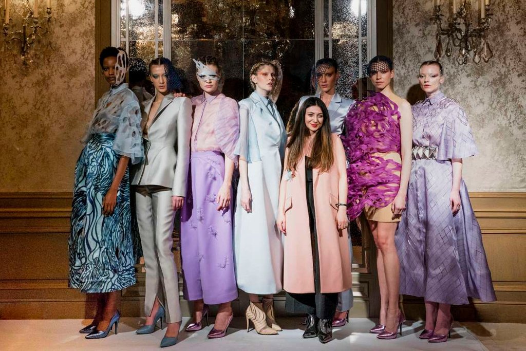 ARMINE OHANYAN Couture Show SPRING SUMMER 2019 
niche.style/fashion-beauty…
#fashion #couture #springsummer2019 #ss2019 #style #hautecouture #luxury #fashionista #fashionblogger #fashionphotography