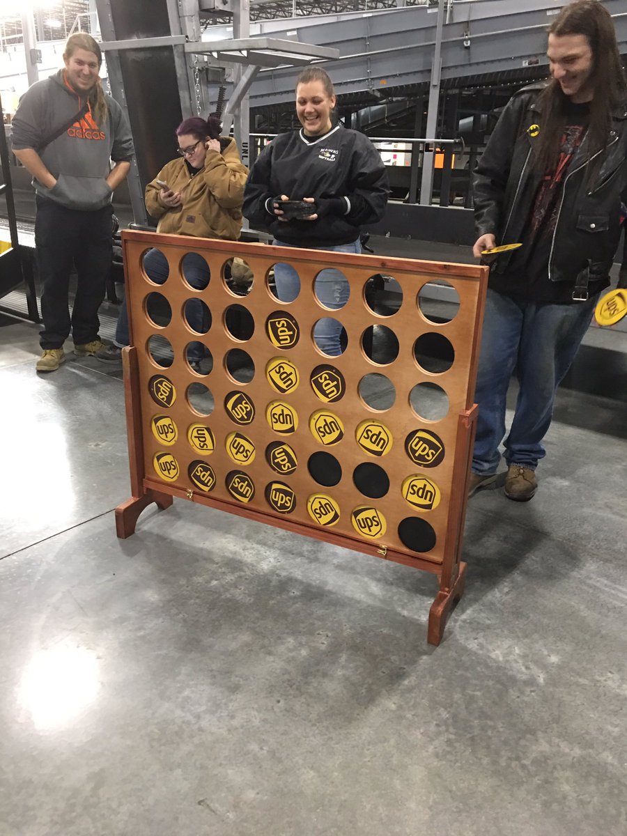 AbneyOps's tweet photo. Lockport CERC committee hosting Connect4 Tournament to keep the brain sharp and have some after sort fun. #TogetherWeAreUPS #ProudUPSers @IllinoisUPSers @TimBingham14 @UPSLockport @rdahl23 https://t.co/DXgvAcnyod