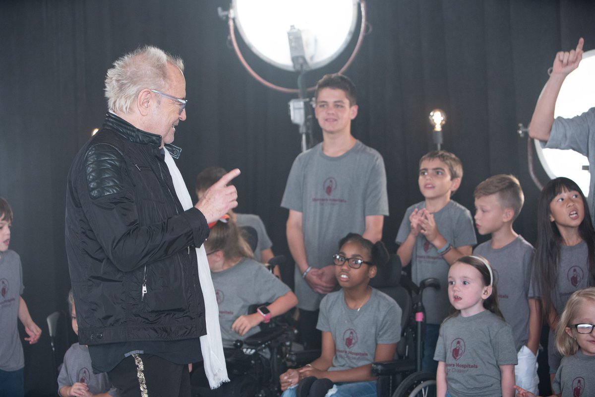Foreigner band member, Mick Jones, giving some words of wisdom to our patients that were featured in the newly remade I Want to Know What Love Is music video! #ShowThemLove #Foreigner