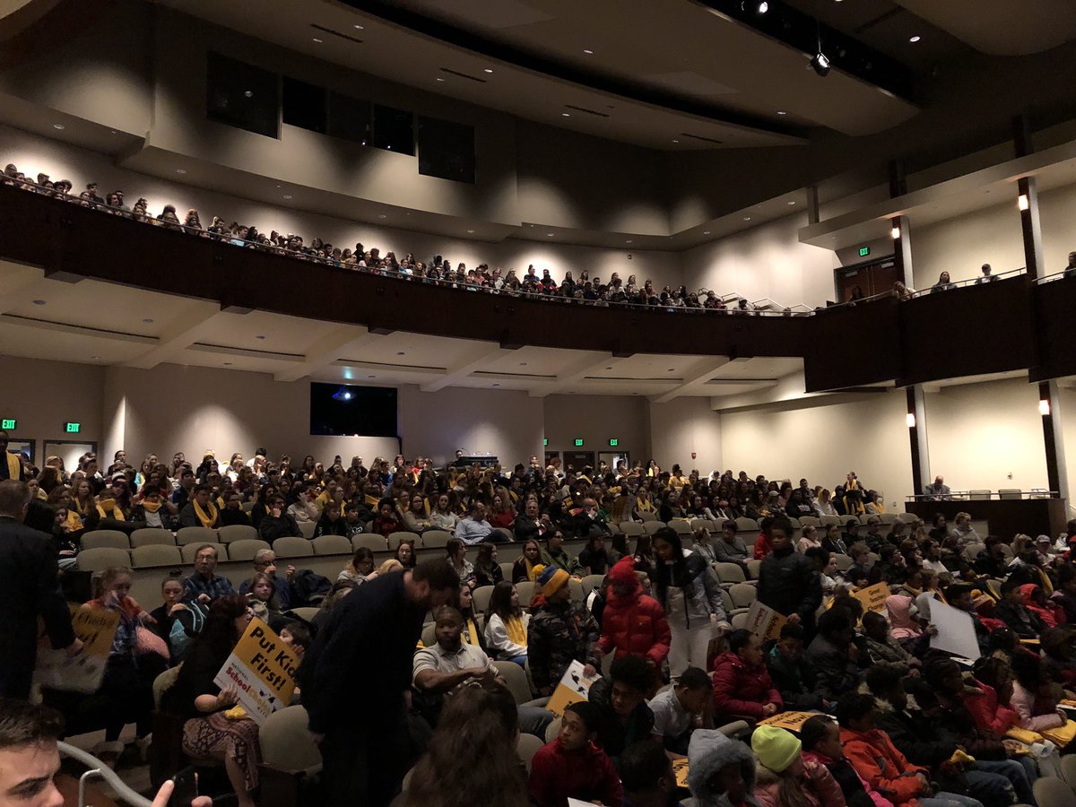 PACharters2023's tweet image. Full house @LPPACS1 for #schoolchoiceweek flaghip event! #pacharters #SchoolChoice