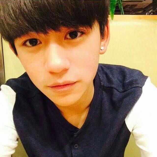 youngjaehyun_'s tweet photo. #backwheniwasachild https://t.co/WBcmLaCIgF