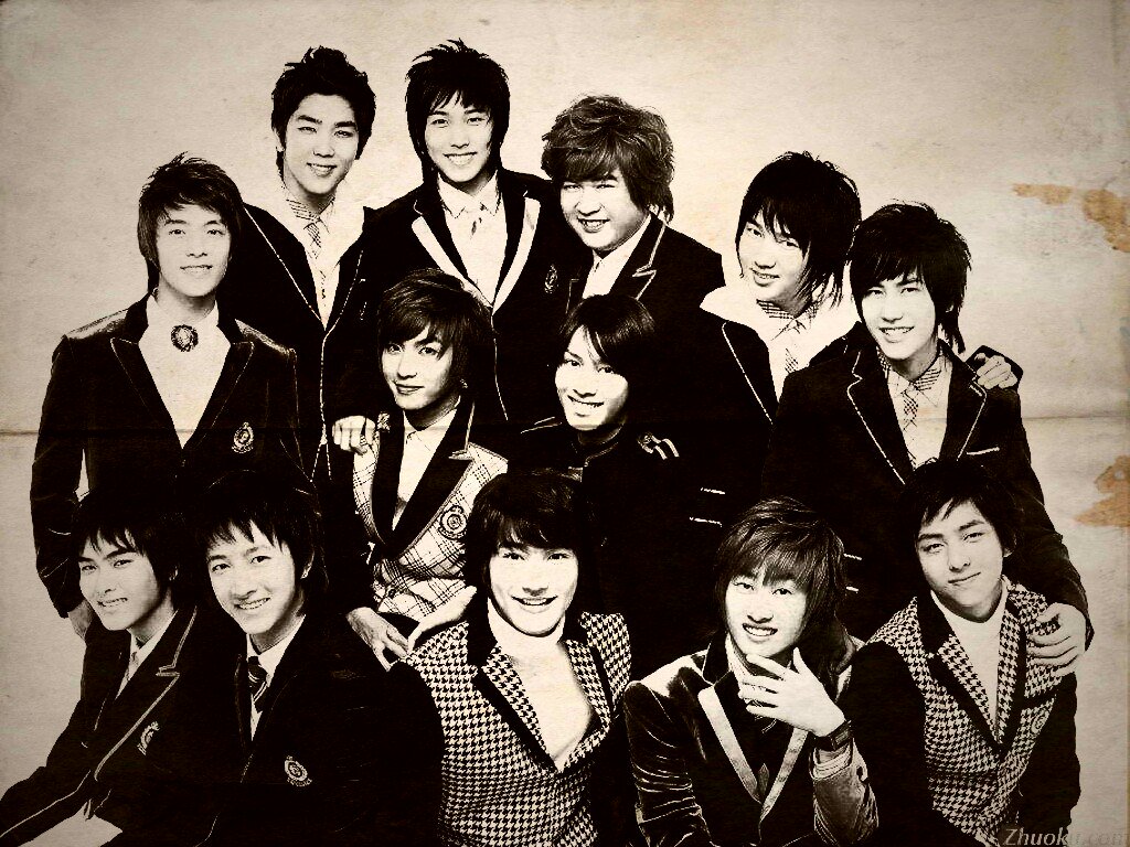 siwon_endah18's tweet photo. @otraavezz @dalnimhae44 @imyoonb @shyfish1510 @RiskaELFSJ @taebokki14 @BunnyMinggg @hobiqumamam @waffelf @geemzhee @ringdimdong @chuerrye @blackpearl__7 @Me_Arlin Oh I'm proud to be one of Sapphire Blue
Oh I'm proud to love you~
FOREVER @SJofficial
#ProudToBeELF #SuperJunior https://t.co/FxinrxRd9k