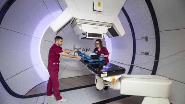 A teenager has become the first patient to undergo proton beam therapy at the UK's new centre in Manchester - created at a cost of £125m at the Christie Hospital @TheChristieNHS #protonbeamtherapy #healthcare
via @BBC ow.ly/6kW150kjiIX