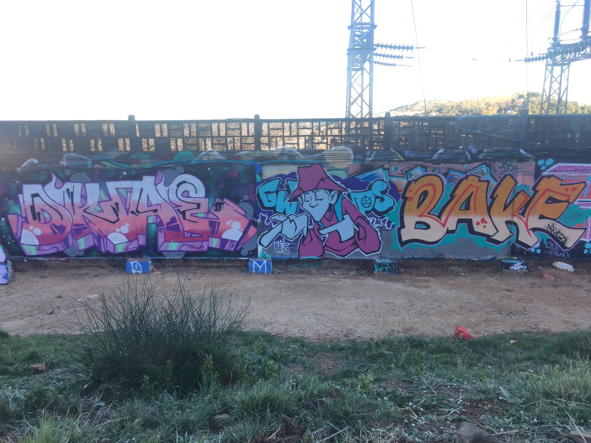 A quick one with DKAE &amp; BAKE on a spot that would give you a heart attack before you reach the wall