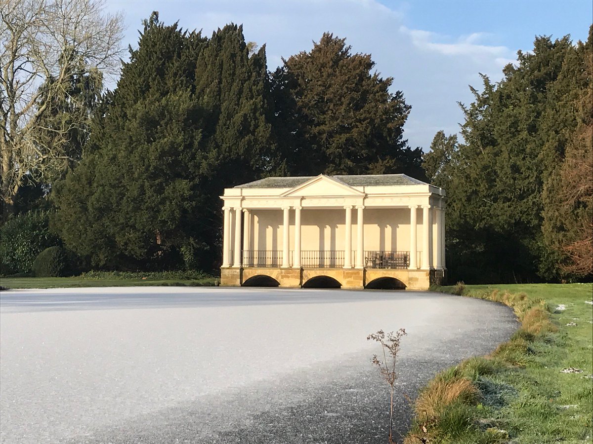 This morning's view from the Palladian Bridge - the lake has frozen over! A bitterly cold but beautiful day. ❄️
#northyorkshire #yorkshireviews #greatoutdoors #capabilitybrown