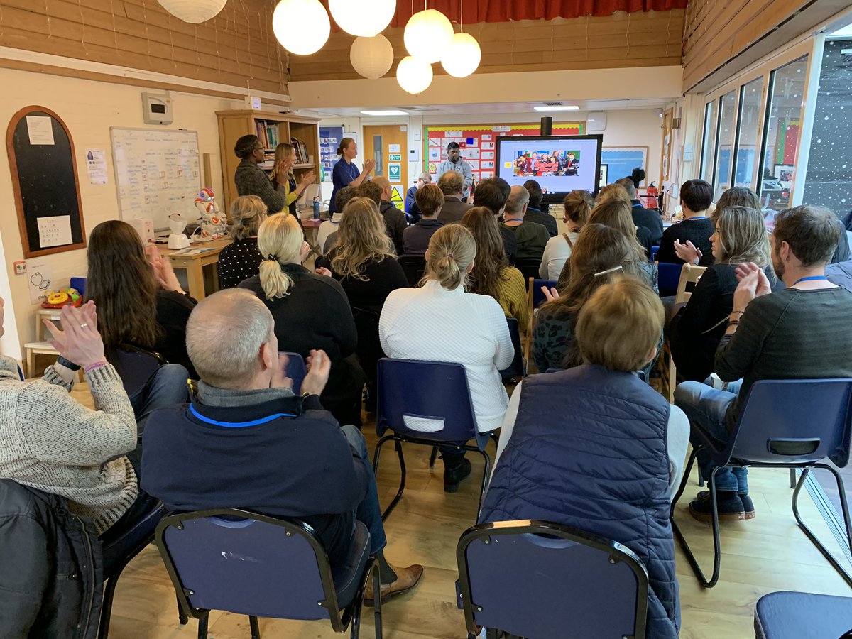 Tijdens studiereis <a href="/GSICT/">Gewoon Speciaal ICT</a> @LECSO_NL een schoolbezoek aan @CharltonSch