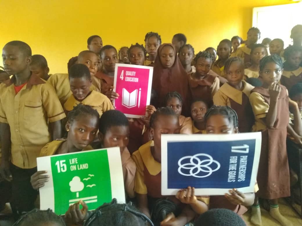DevTrainNg's tweet photo. The school pupils had increased knowledge of SDG goal 3,4, 6, 13, 14, 15 and 17
#TeachSDGs 
#EducationDay 
#SustainableYouthDevelopment https://t.co/uTqRYT9gNU