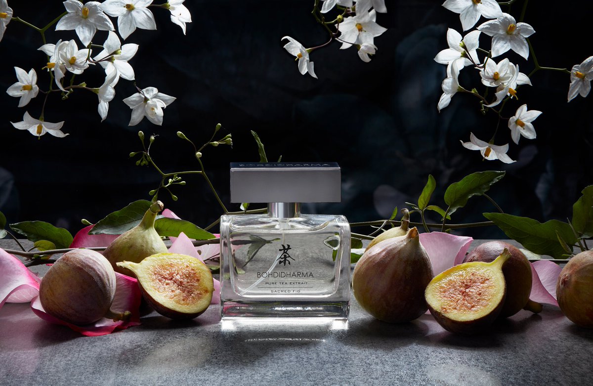 Elayne_Barre's tweet photo. One more from my shoot with @BohdidharmaUK Sacred Fig with notes of Jasmine and Moroccan rose. Fun shoot and an amazing perfume! -
-
-
-
-
-
#perfumephotography #perfumephotographer #studiophotographer #productphotography #productphotographer #productphotographerlondon https://t.co/sKIIKqsIV1