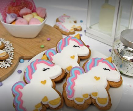 Magical Unicorns have invaded <a href="/lllovely_audlem/">Lllovely_Audlem</a> #handmade #unicorns #deliciousfood