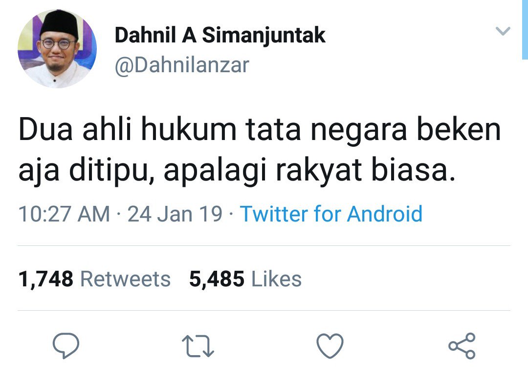 Yg tertipu itu yg konferensi pers bilang Sarumpaet mukanya lebam digebukin orang sambil menyudutkan pemerintah, Pdhl lebam abis operasi plastik.

Menjalankan amanat undang2 itu bukan menipu tapi tunduk pada konstitusi. Syg saya diblok org ini, bantu RT ya 🙏
#JokowiHarapanPasti